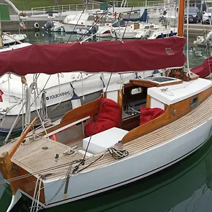 Vanda Botel
